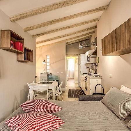 Attic With Terrace By Trevi Fountain Apartment โรม ภายนอก รูปภาพ