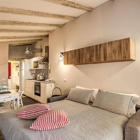 Attic With Terrace By Trevi Fountain Apartment โรม ภายนอก รูปภาพ