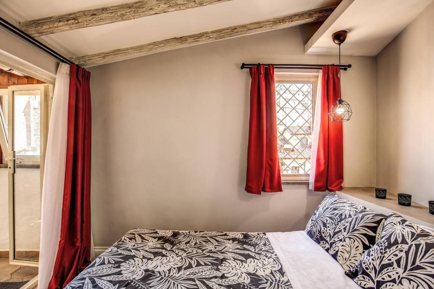 Attic With Terrace By Trevi Fountain Apartment โรม ภายนอก รูปภาพ