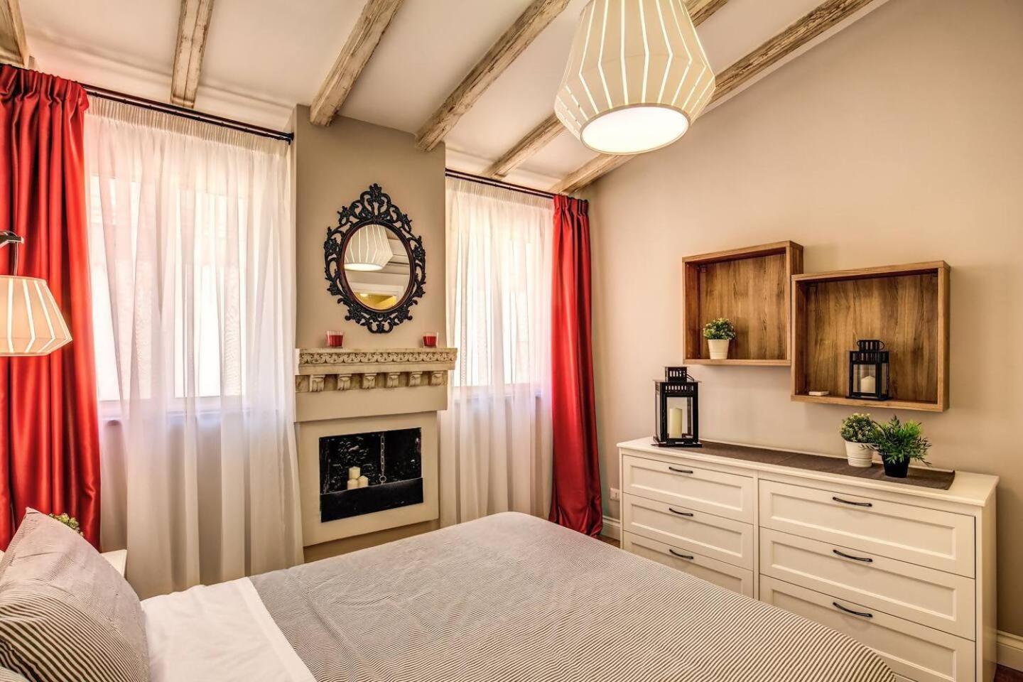Attic With Terrace By Trevi Fountain Apartment โรม ภายนอก รูปภาพ