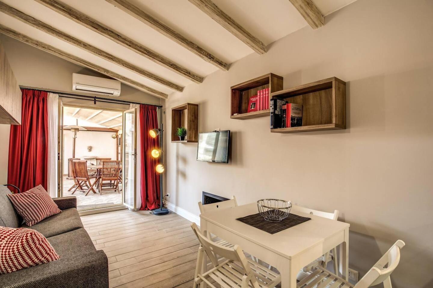 Attic With Terrace By Trevi Fountain Apartment โรม ภายนอก รูปภาพ